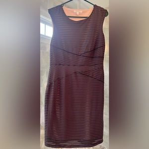 Excellent condition Spense dress. Size 8
